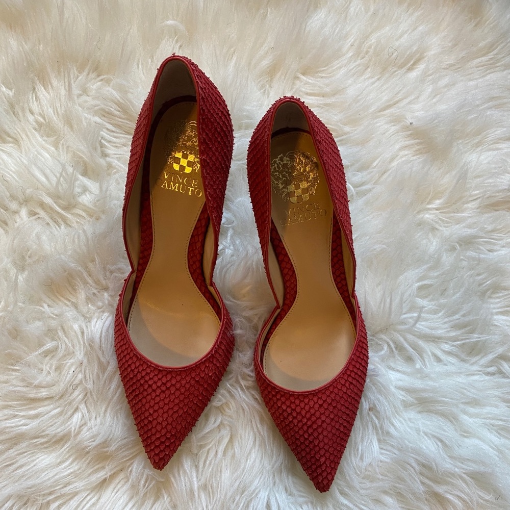 Vince camuto red heels